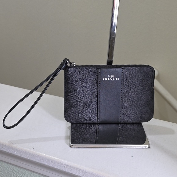 COACH Corner Zip Wristlet Signature Canvas With Stripe Black/Grey/Gunmetal NWOT - Picture 14 of 14